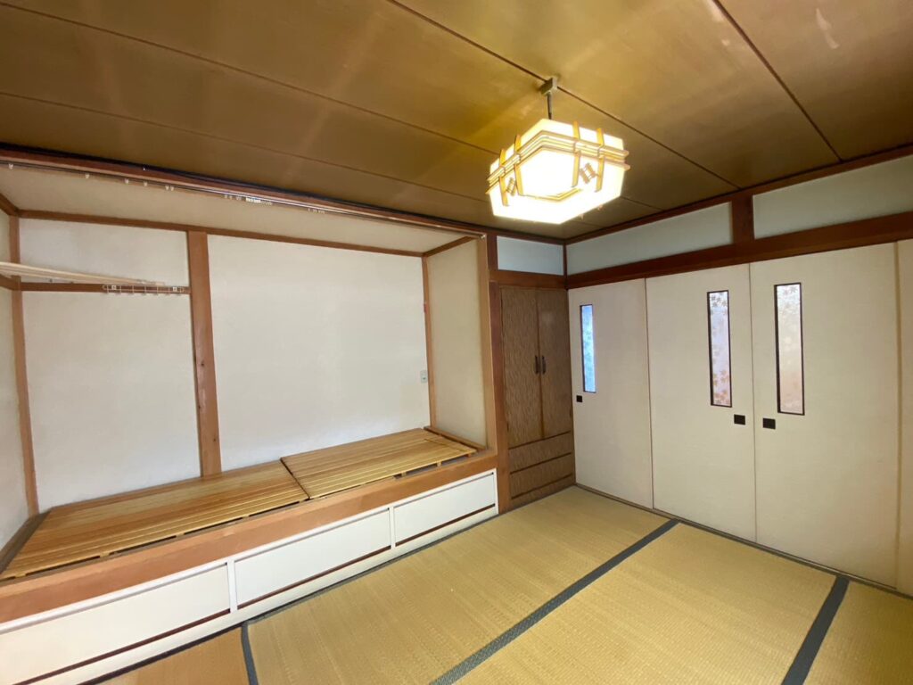 A Japanese-style room in a rental house in Tomizawa, Yoichi